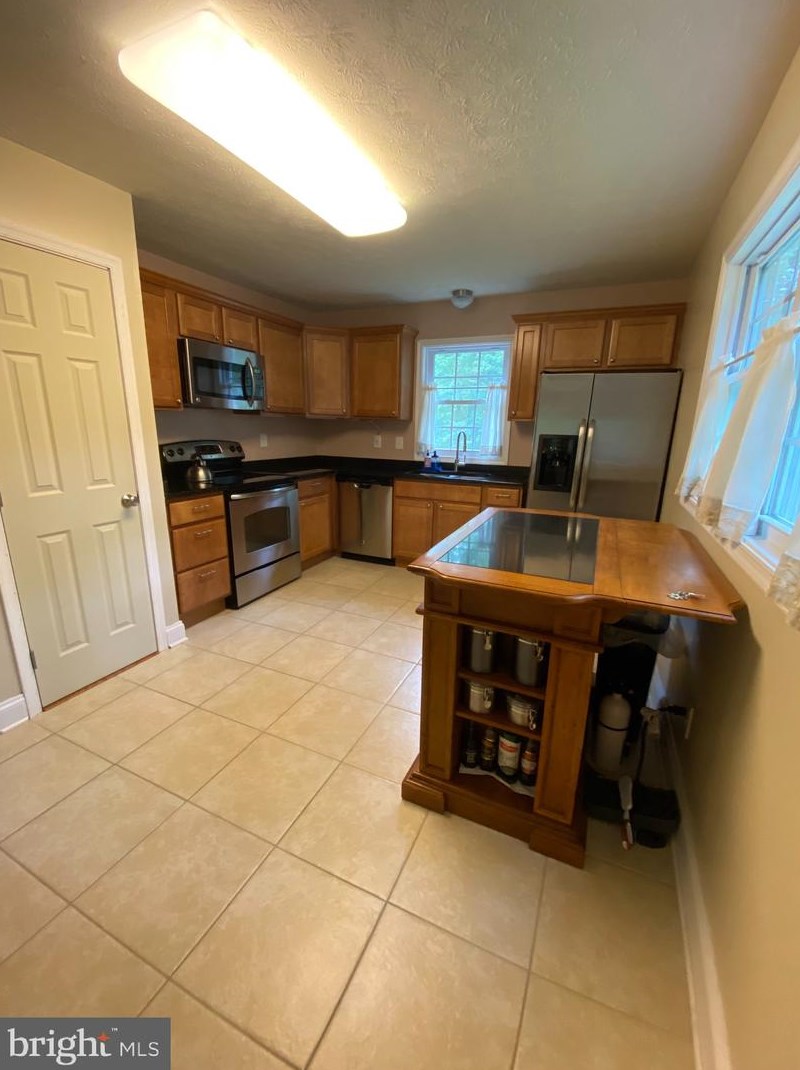 24675 Montiego Rd, Hollywood, MD 20636-2019