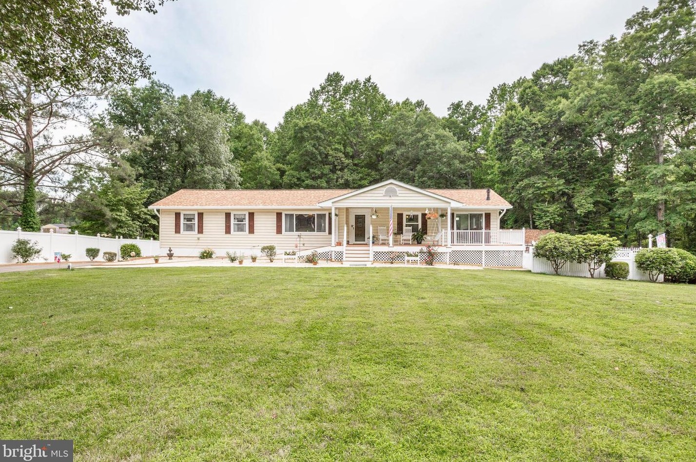 40021 Mrs Graves Rd, Mechanicsville, MD 20659-4482