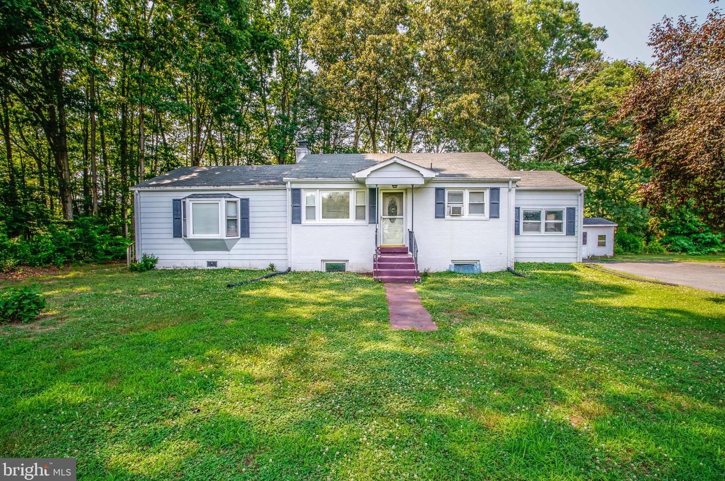 37760 Mohawk Dr, Charlotte Hall, MD 20622-3173