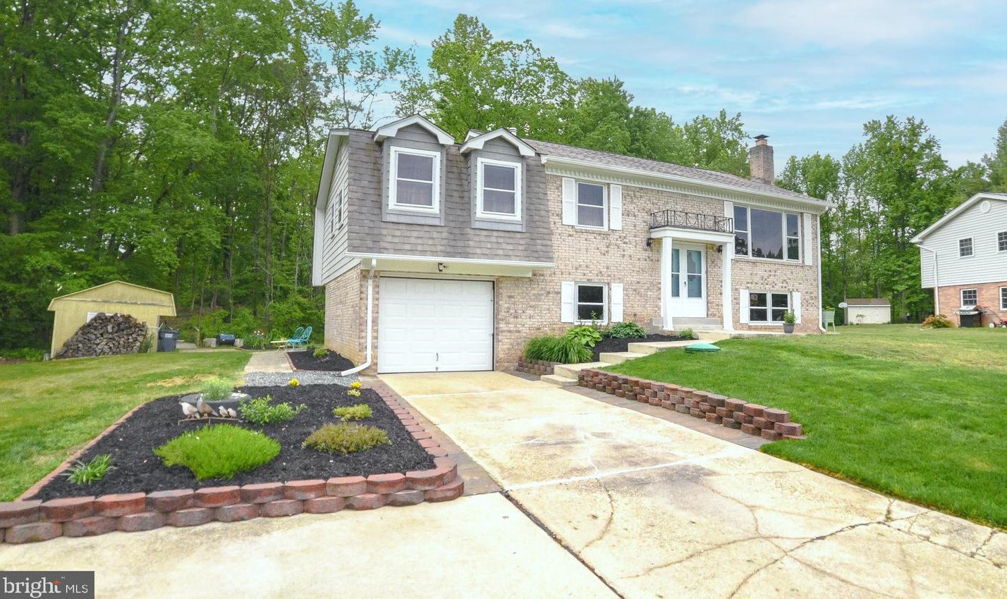 37526 Handel Dr, Charlotte Hall, MD 20622-3061