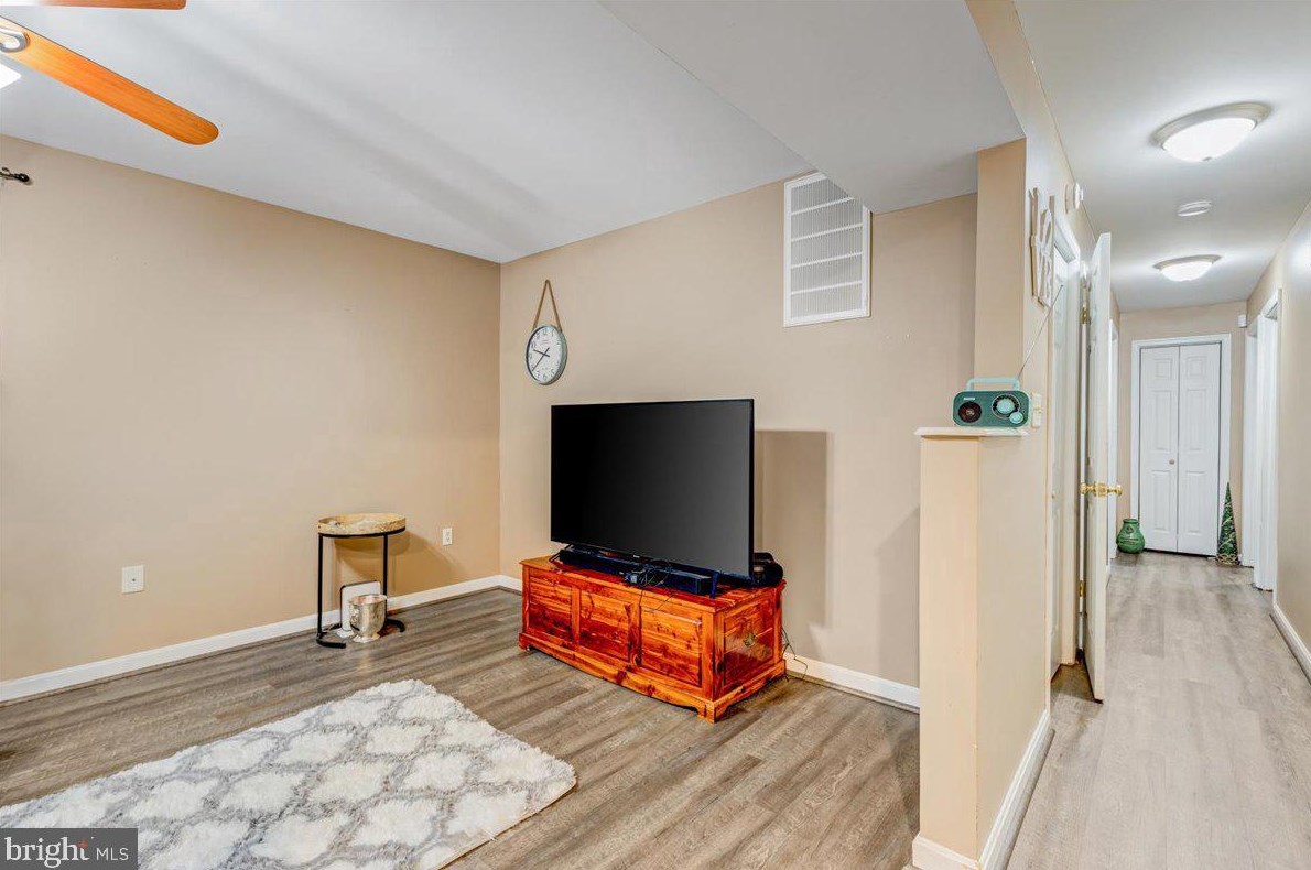 21680 Galatea St, Lex Pk MD  20653-2550 exterior