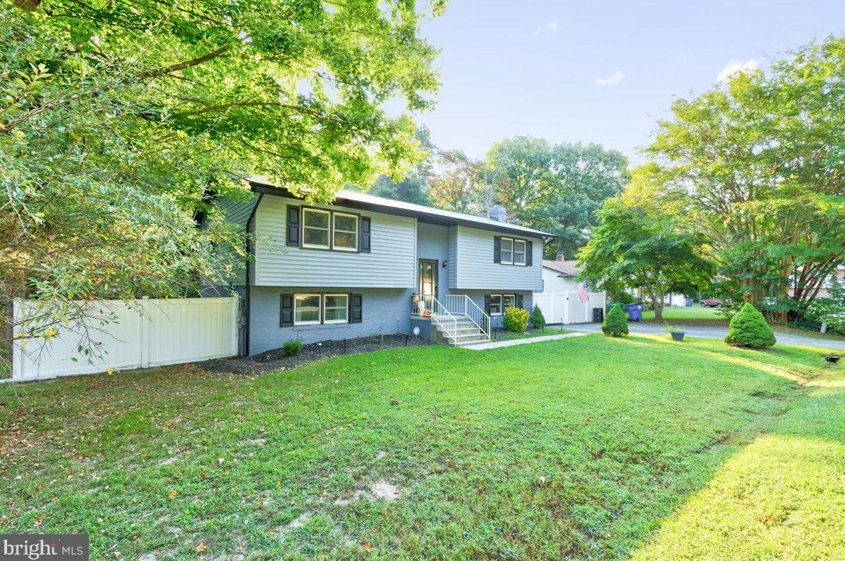 21680 Galatea St, Lex Pk MD  20653-2550 exterior