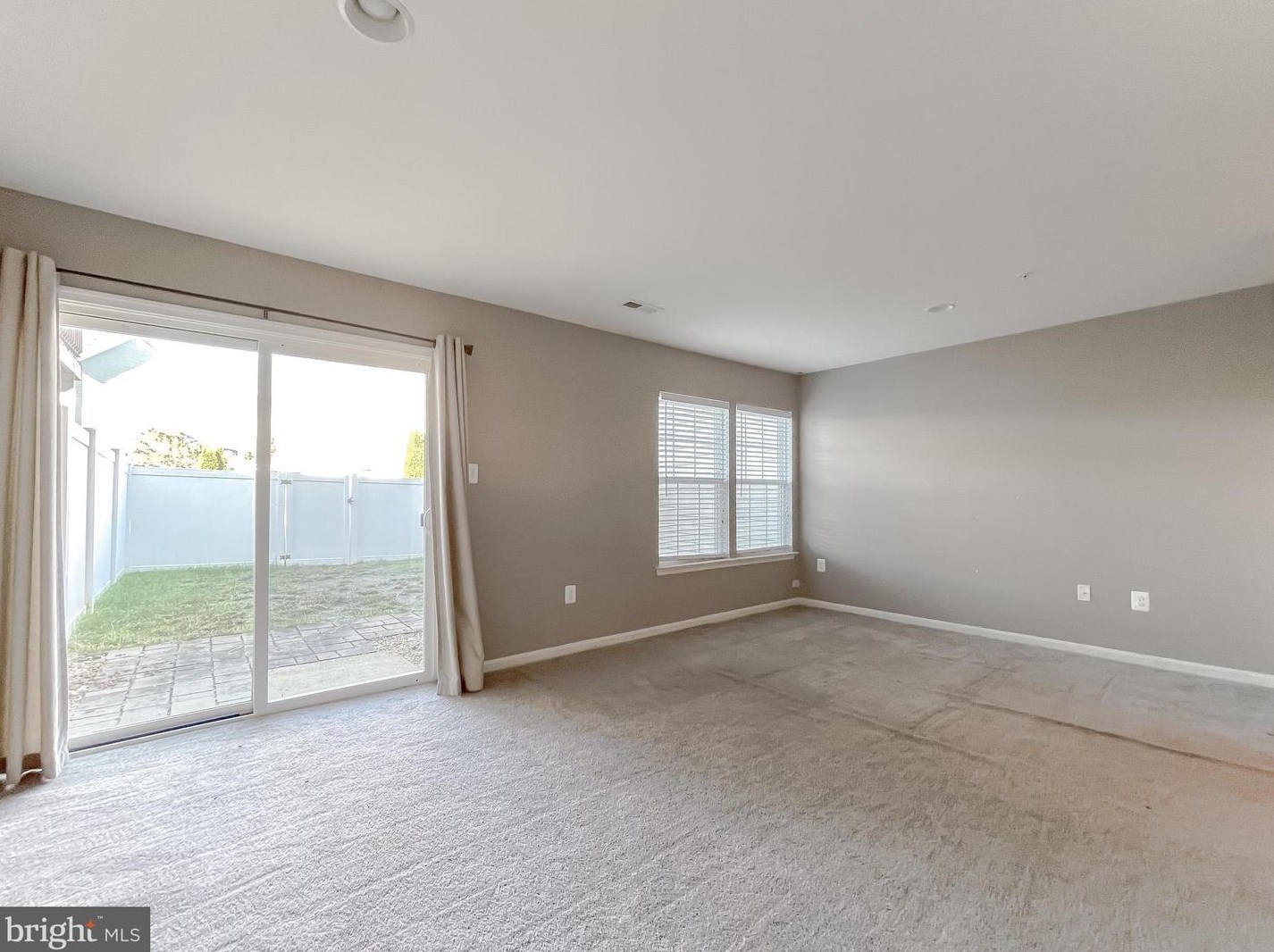 45575 Catalina Ln, California, MD 20619-5119