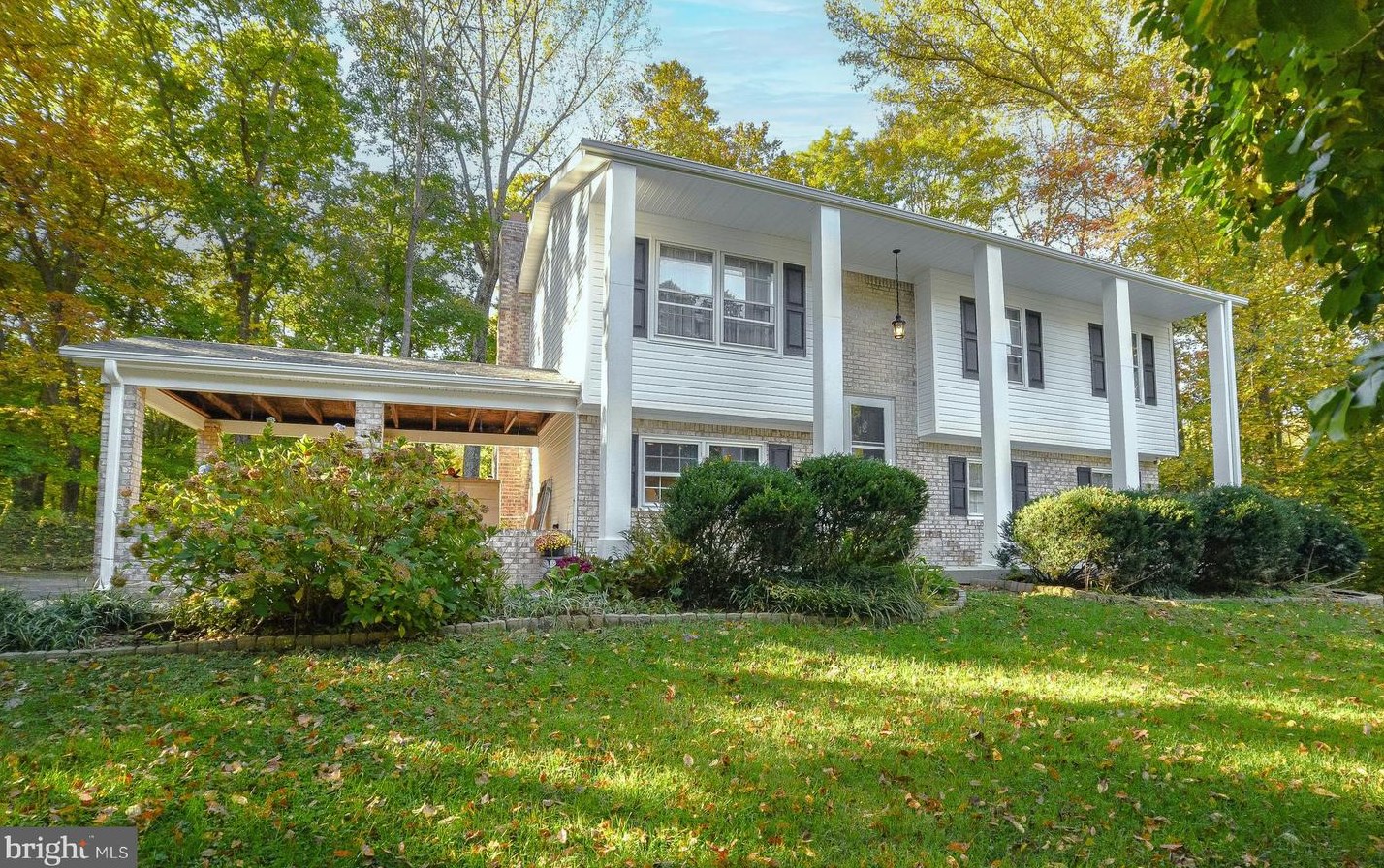 39401 Pocahontas Dr, Mechanicsville, MD 20659