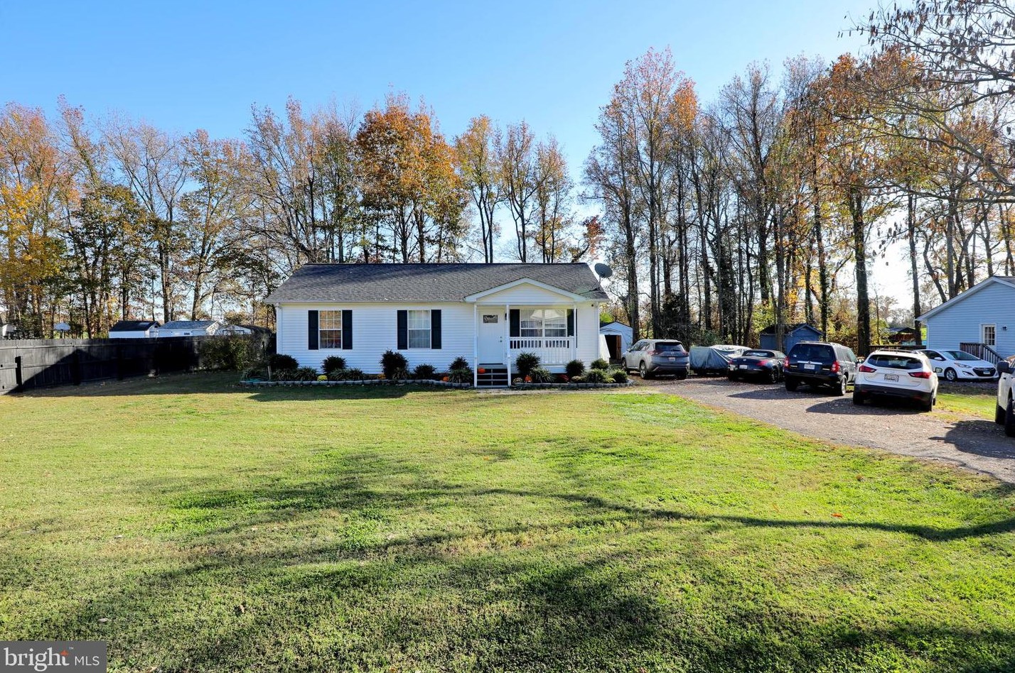 35605 Army Navy Dr, Mechanicsville, MD 20659-2993