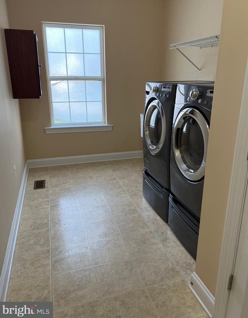 46857 Grassholm Ct, Lex Pk MD  20653-8249 exterior