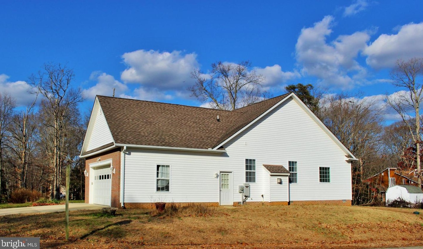 22318 Armstrong Dr, Leonardtown, MD 20650-2615