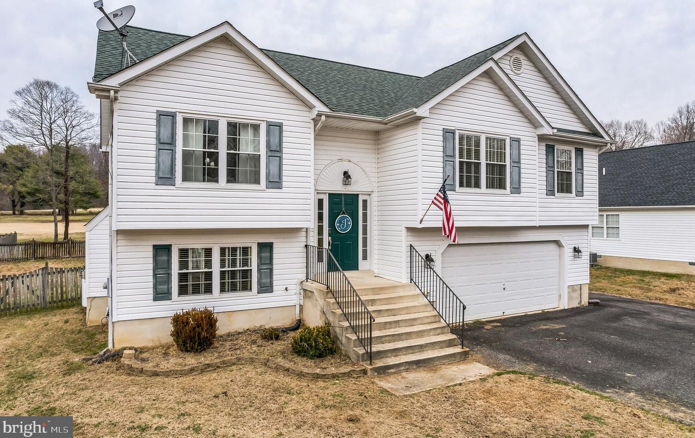 35416 Golf Course Dr, Mechanicsville, MD 20659