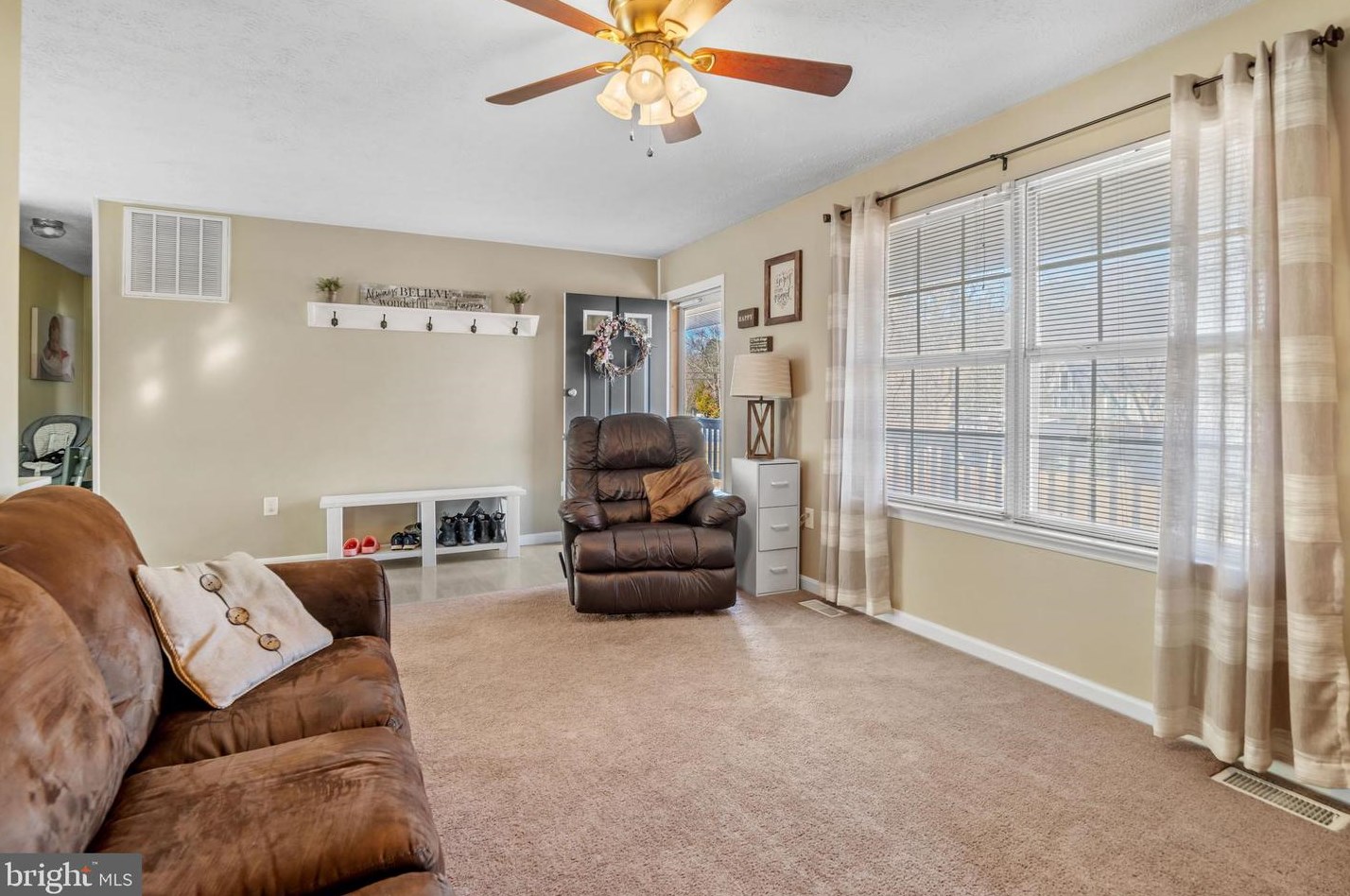 36090 Army Navy Dr, Mechanicsville, MD 20659-2967