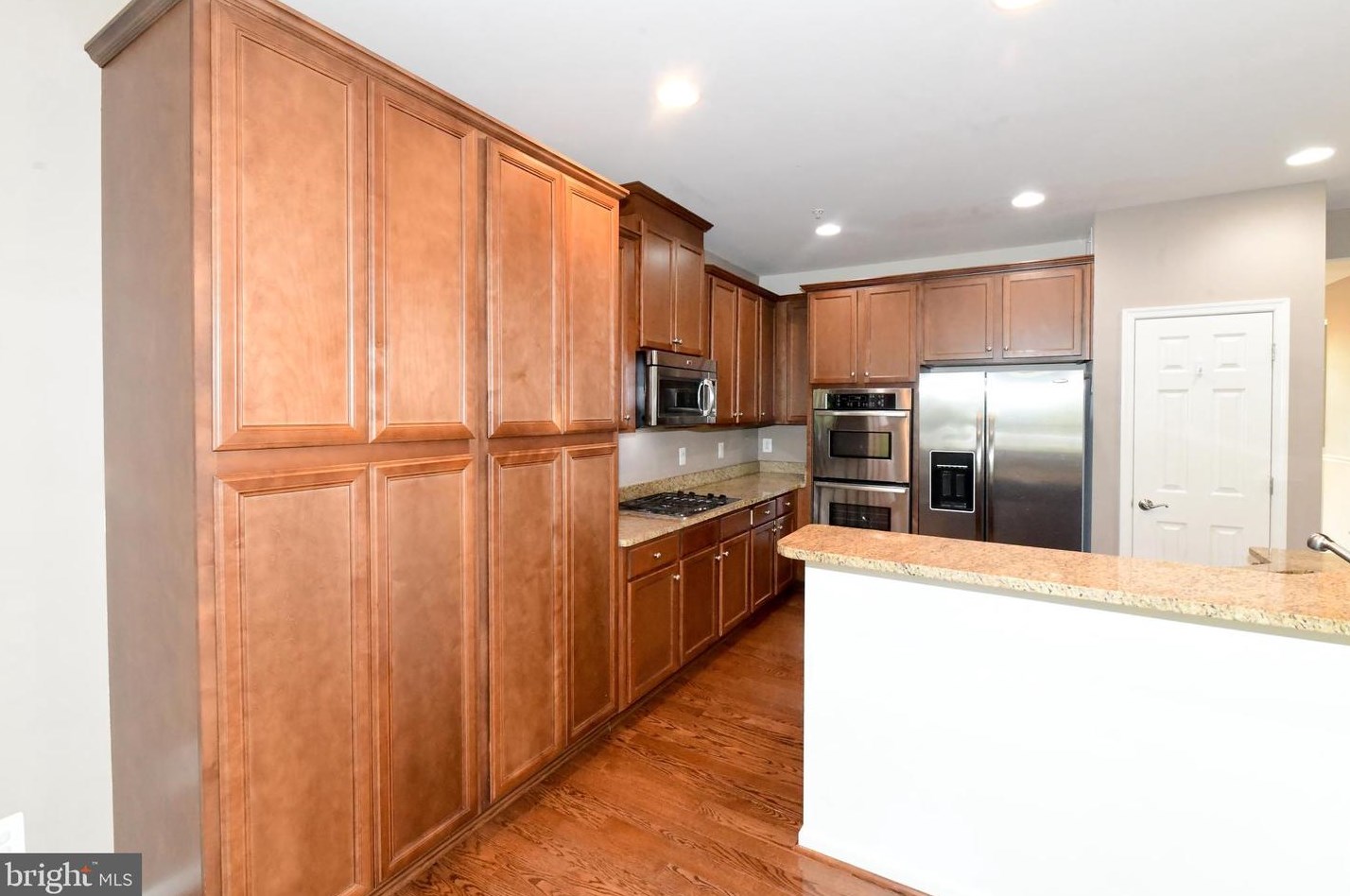 43980 Swift Fox Dr, California MD  20619-7123 exterior