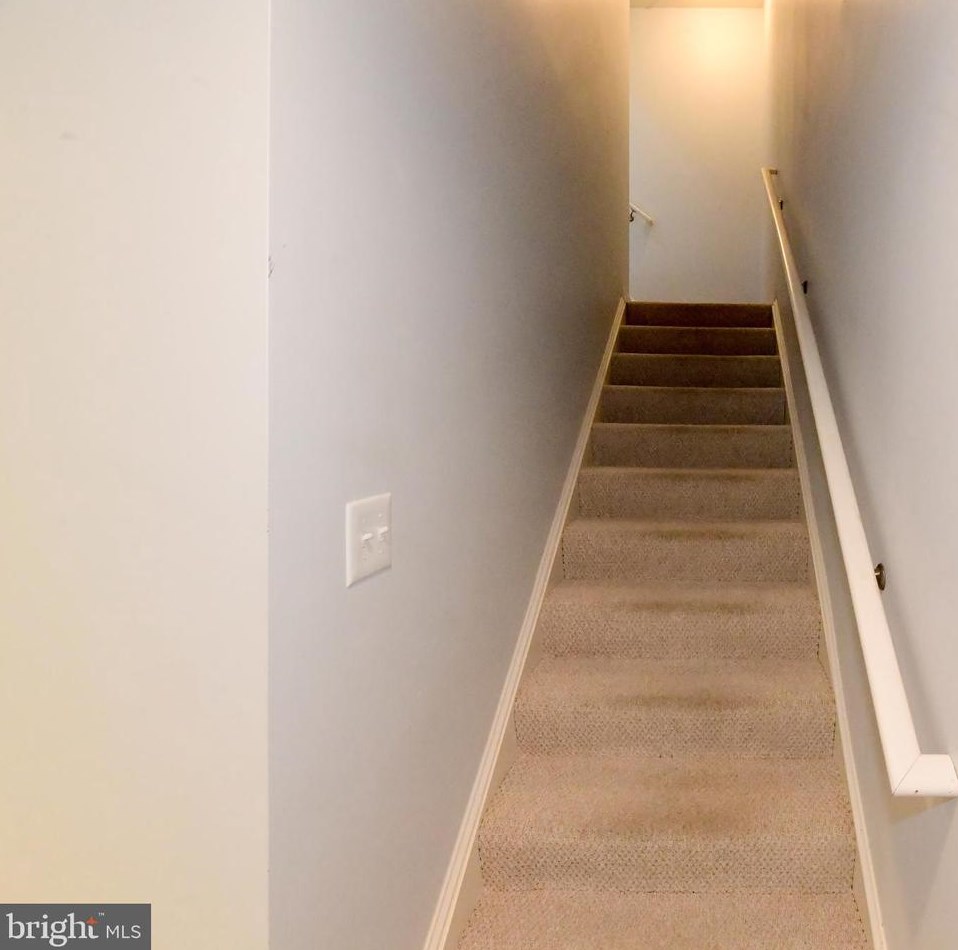 43980 Swift Fox Dr, California MD  20619-7123 exterior