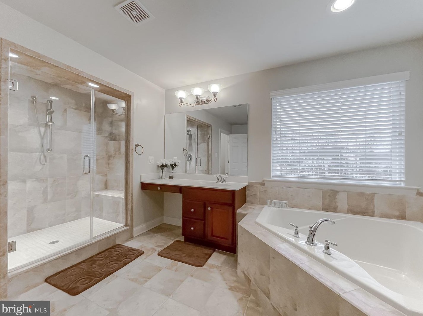 46946 Pembrooke St, Lex Pk MD  20653-8222 exterior