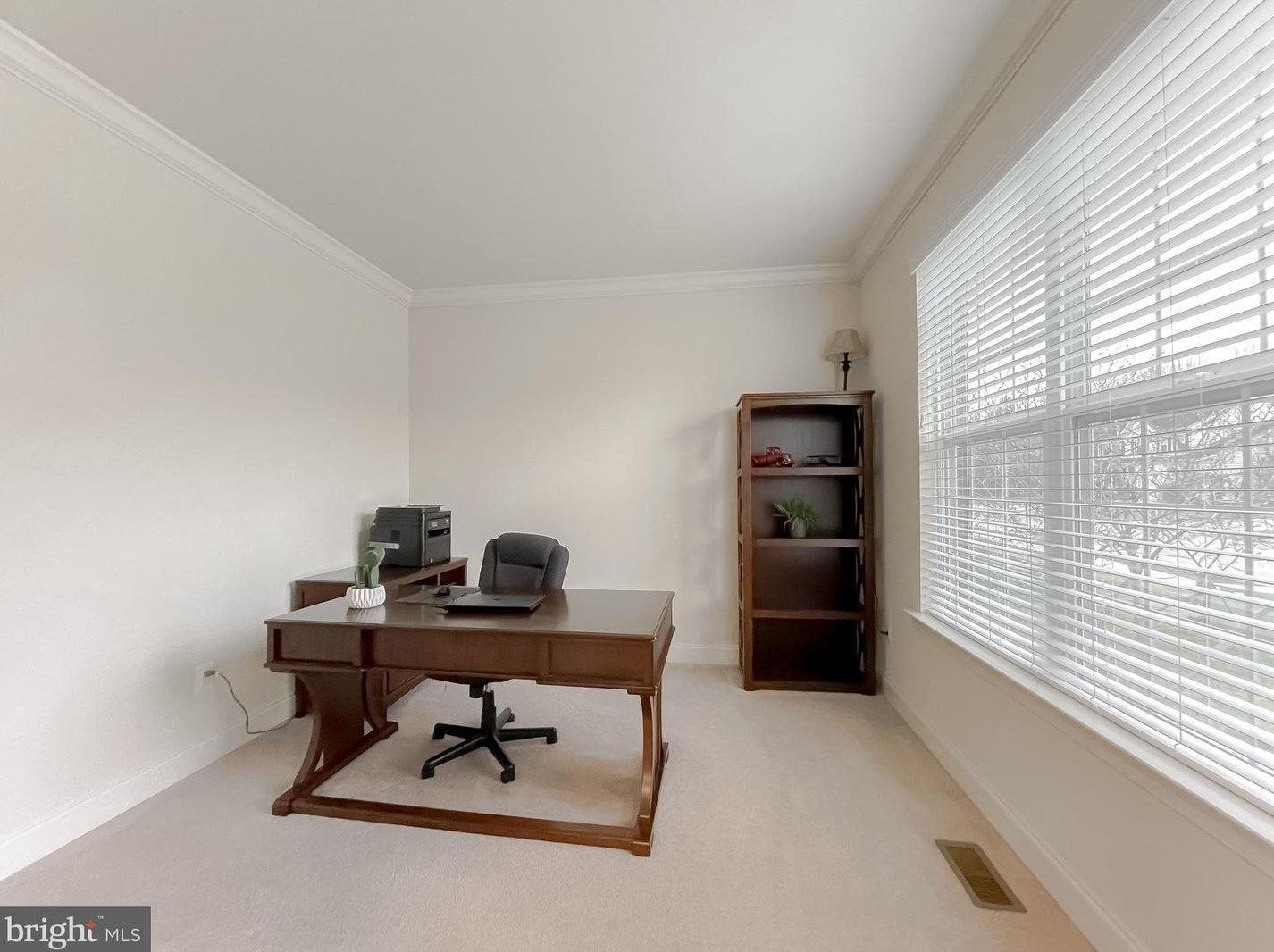 46946 Pembrooke St, Lex Pk MD  20653-8222 exterior