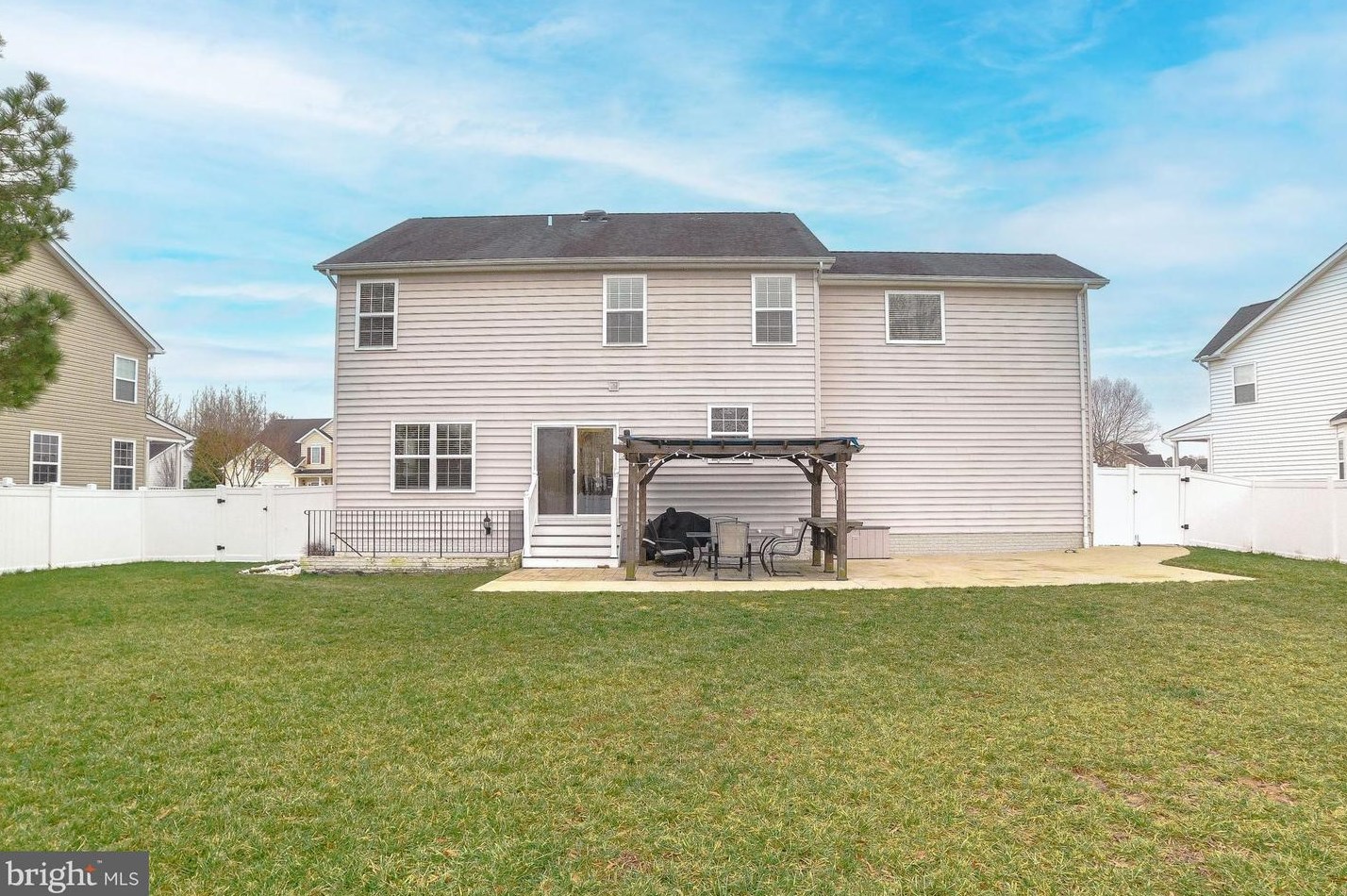 46946 Pembrooke St, Lex Pk MD  20653-8222 exterior