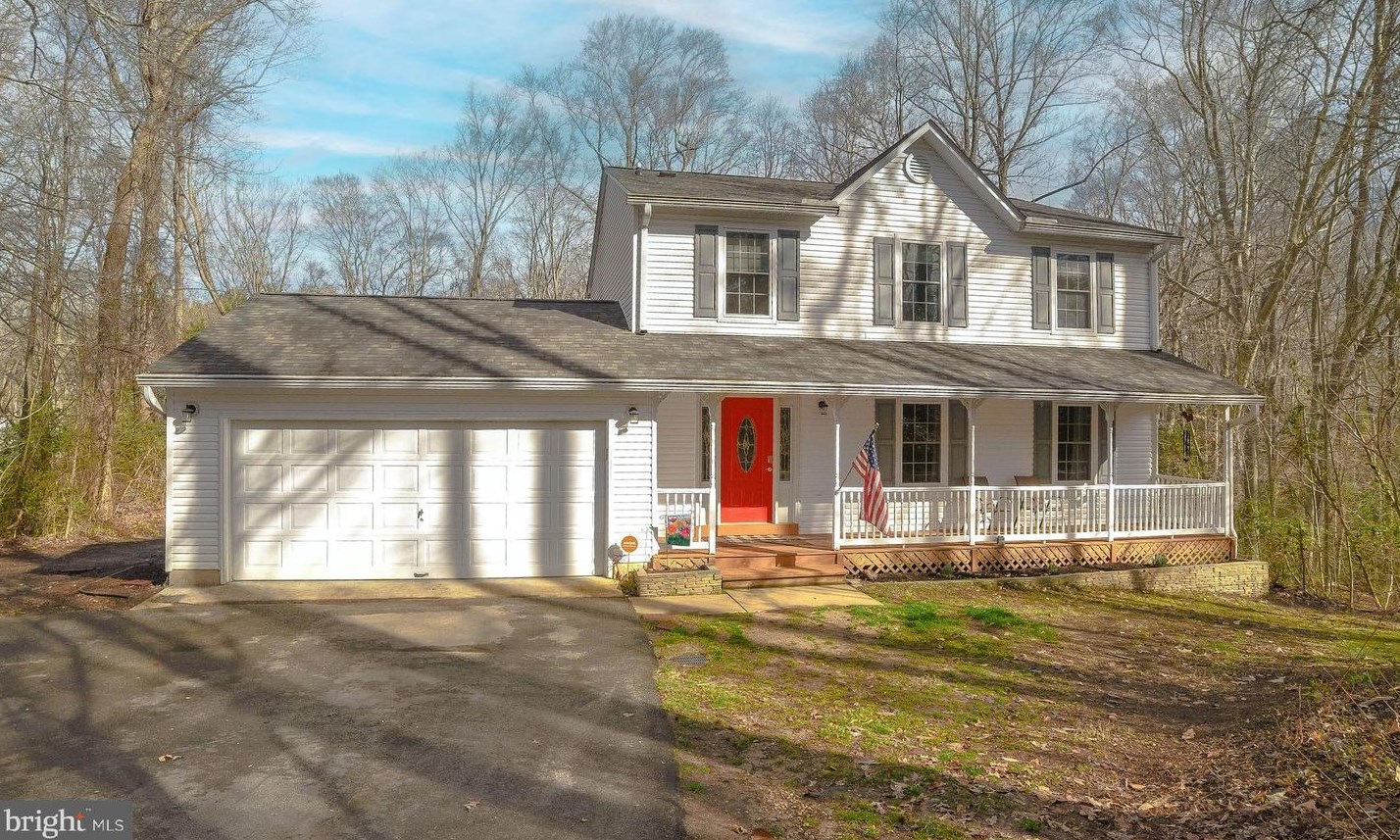 39410 Thomas Dr, Mechanicsville, MD 20659-3625