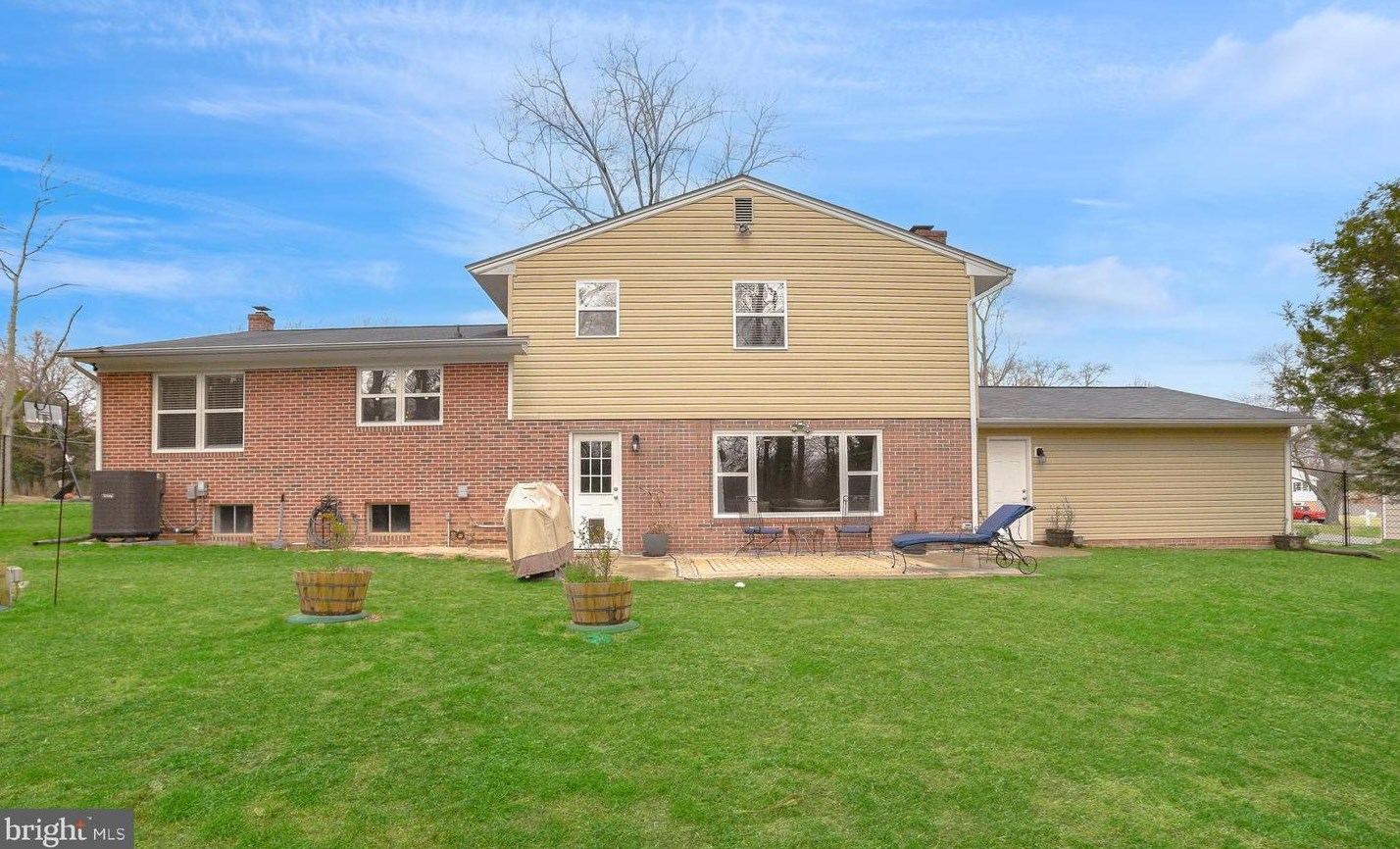 23118 Esperanza Dr, Lex Pk MD  20653-2184 exterior