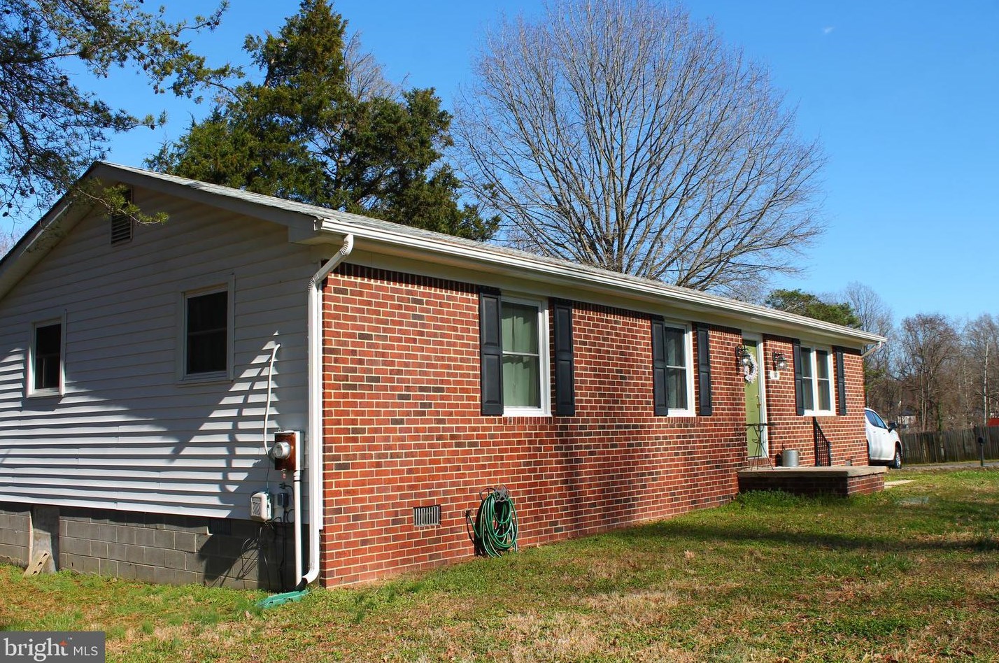 29871 Gunther Dr, Mechanicsville, MD 20659