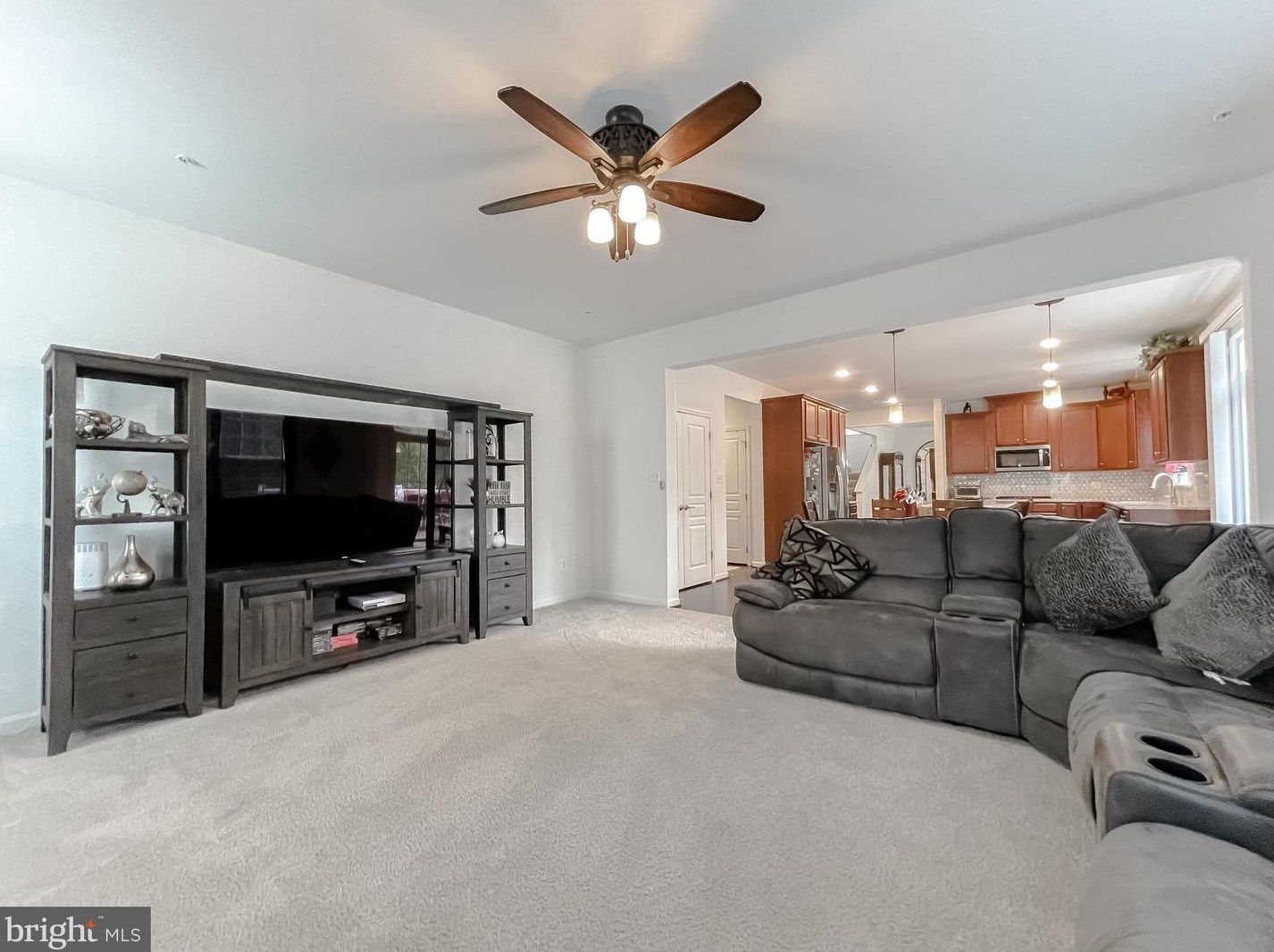 43932 Swift Fox Dr, California MD  20619-7136 exterior