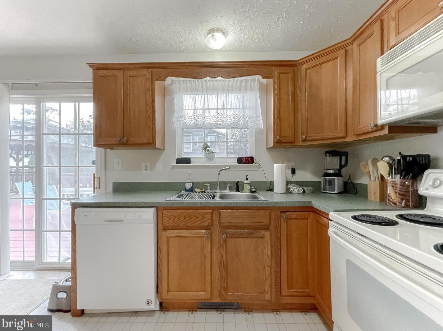 46721 Robert Leon Dr, Lex Pk MD  20653-3775 exterior