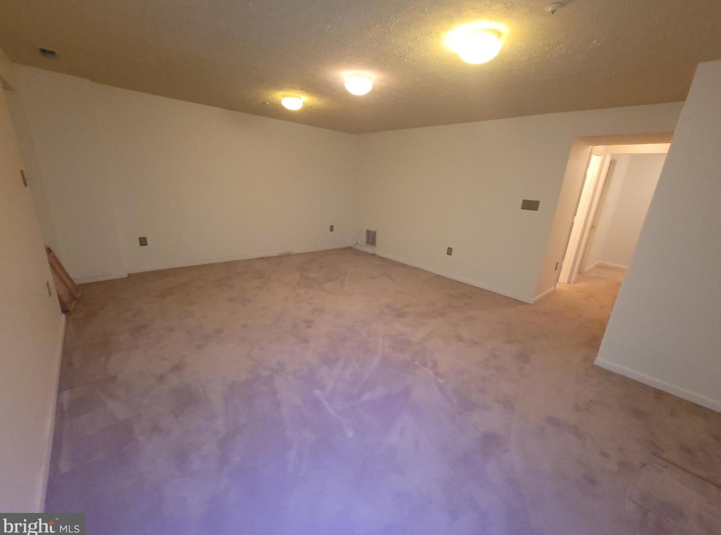 45234 Woodstown Way, California, MD 20619