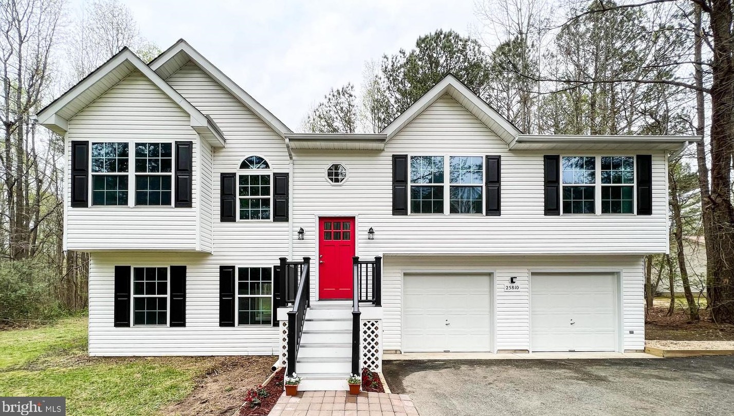 25810 Ricky Dr, Hollywood, MD 20636-2430