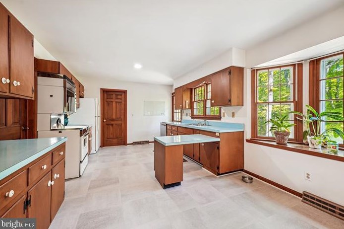 45525 Camelot Ct, Lex Pk MD  20653-3361 exterior