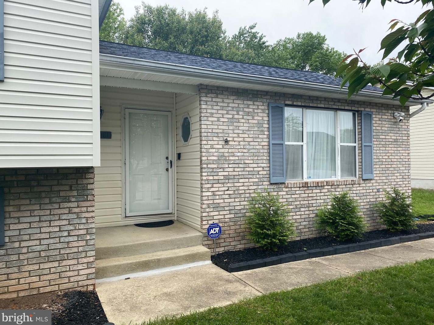 22081 Clipper Dr, Great Mills, MD 20634-2248