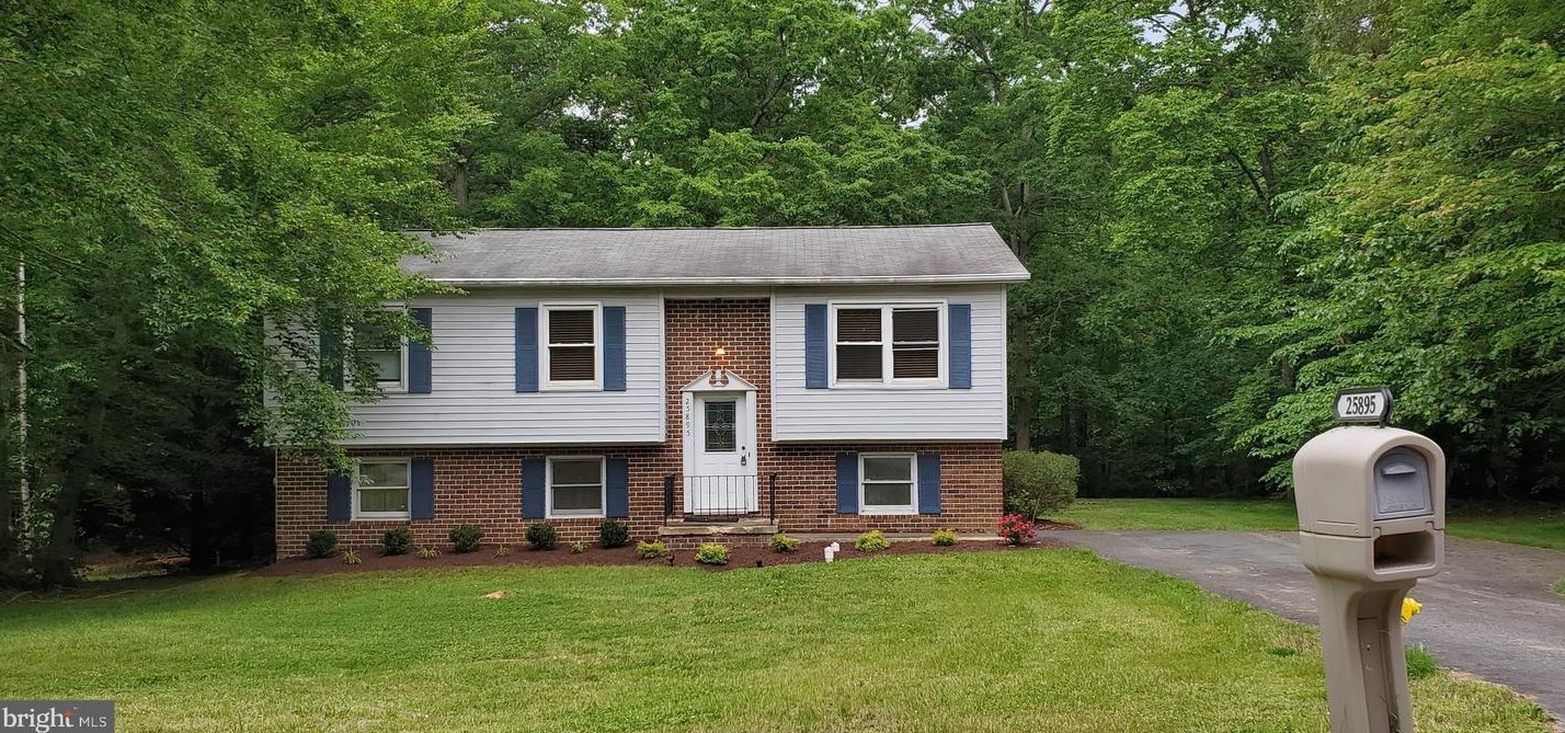 25895 Hills Dr, Mechanicsville, MD 20659-3928