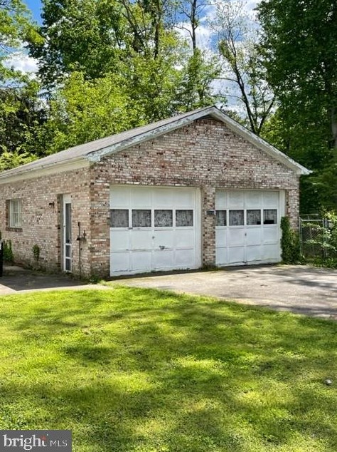 29998 Shoreview Dr, Mechanicsville, MD 20659-6137
