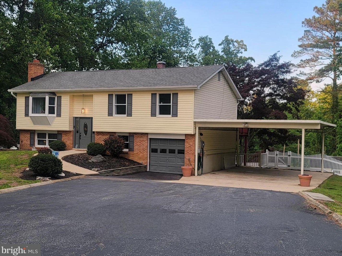 29950 Cross Woods Dr, Mechanicsville, MD 20659