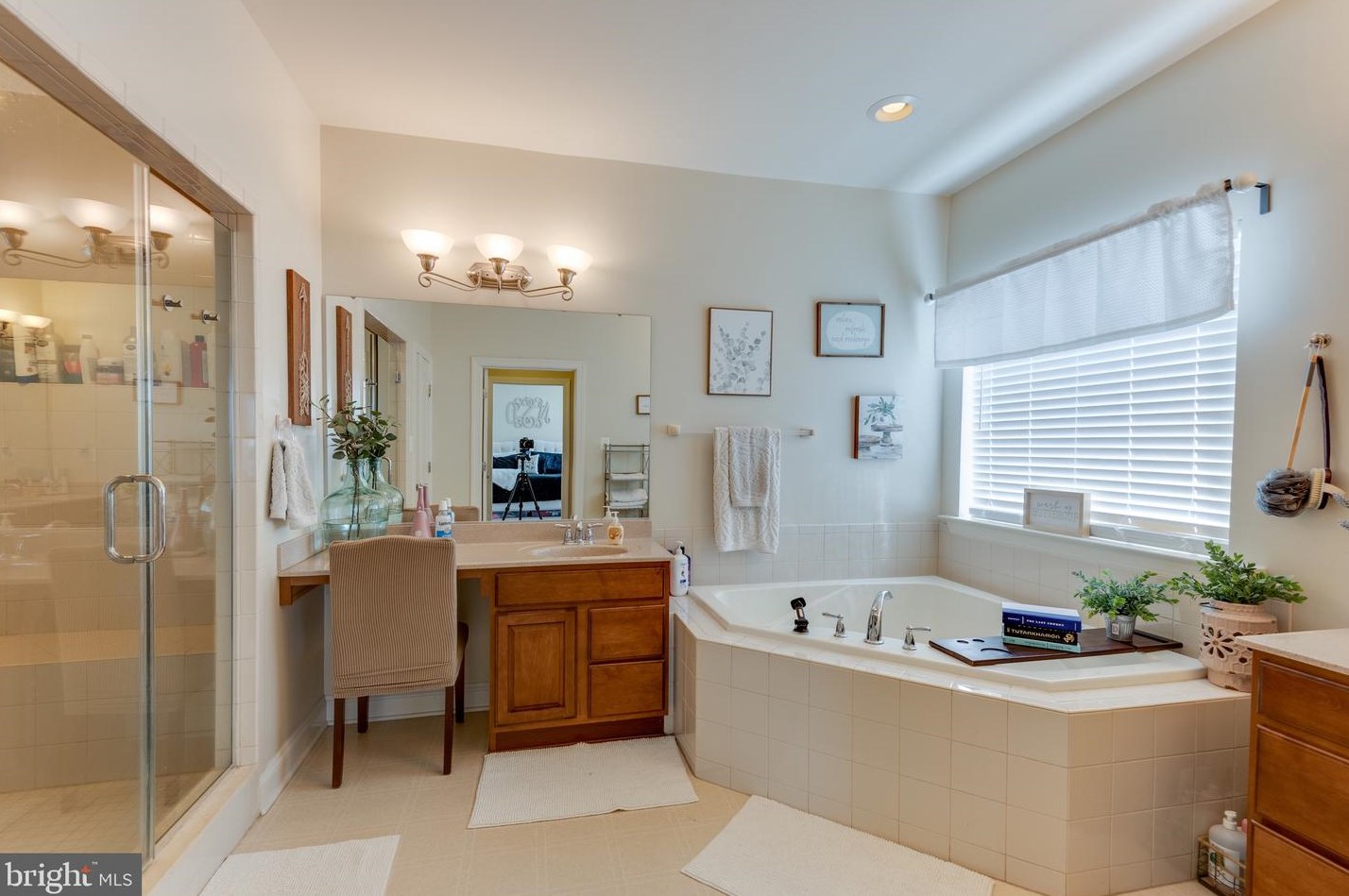 46979 Pembrooke St, Lex Pk MD  20653-8222 exterior