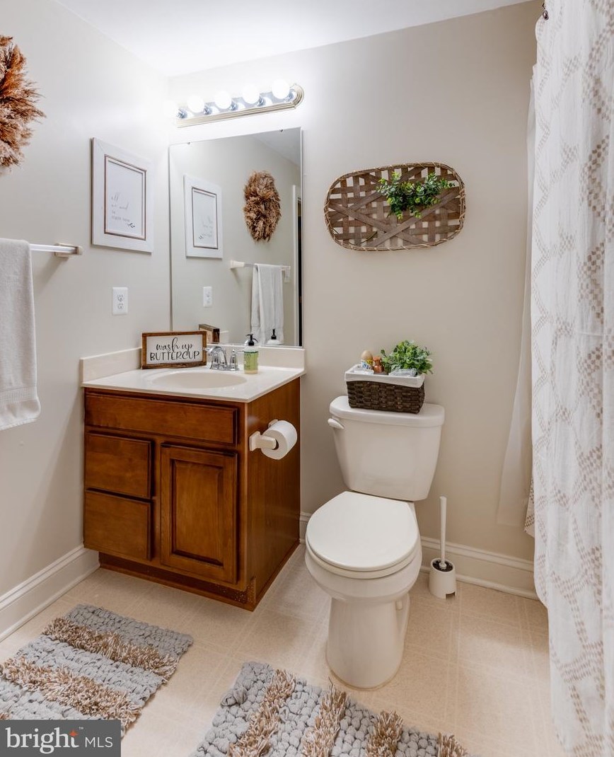 46979 Pembrooke St, Lex Pk MD  20653-8222 exterior