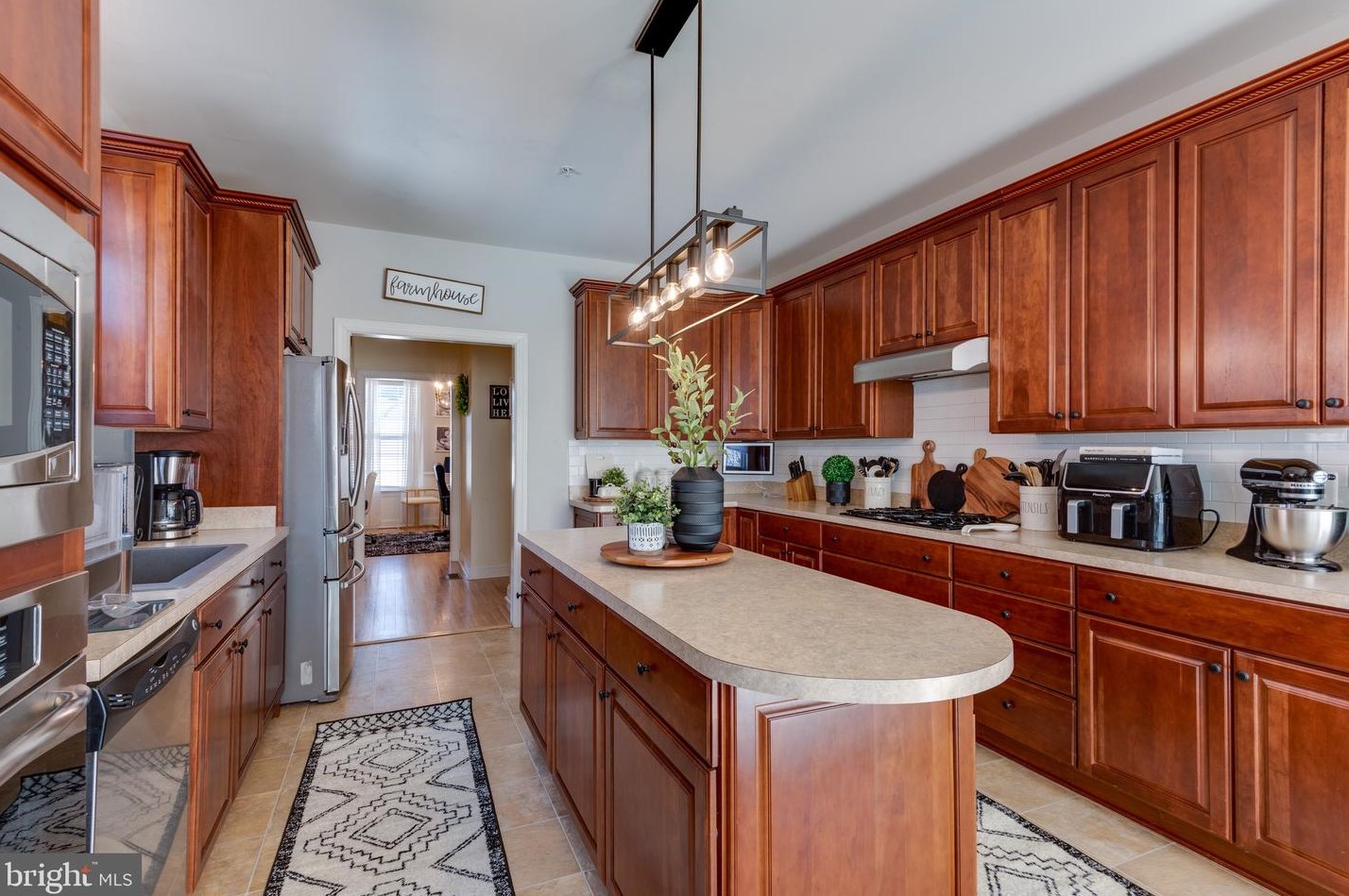 46979 Pembrooke St, Lex Pk MD  20653-8222 exterior