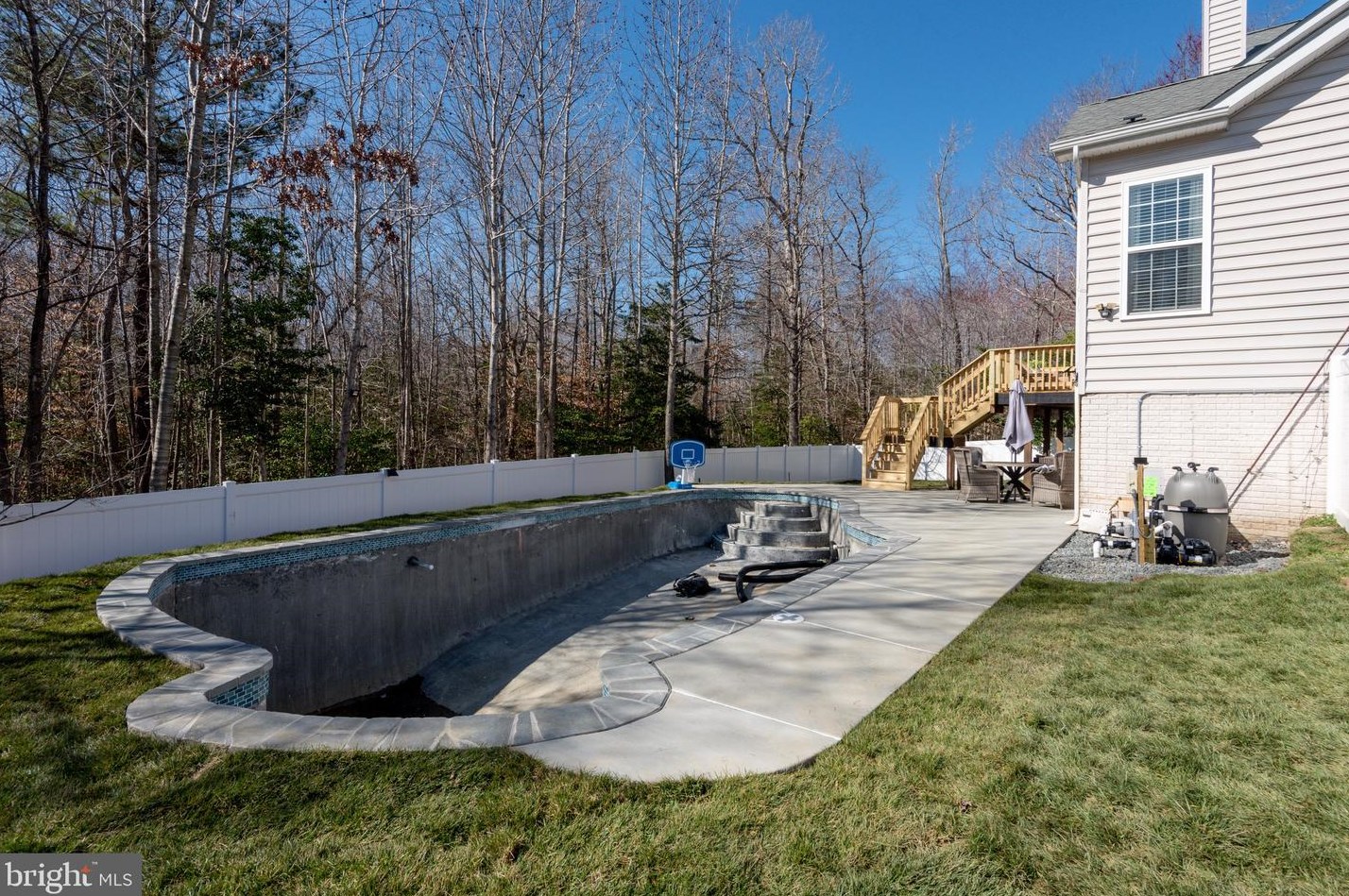 46979 Pembrooke St, Lex Pk MD  20653-8222 exterior