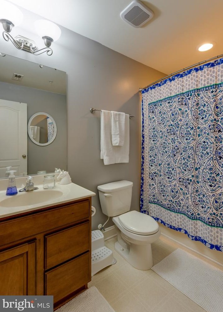 46979 Pembrooke St, Lex Pk MD  20653-8222 exterior