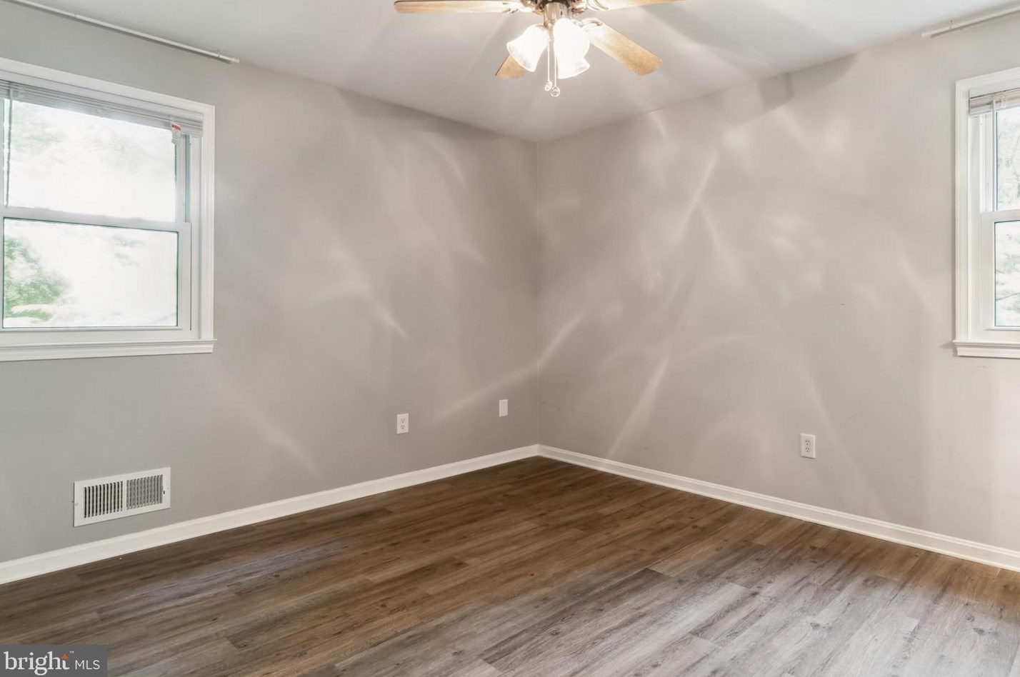 39556 Mason Dr, Mechanicsville MD 20659-2247 exterior