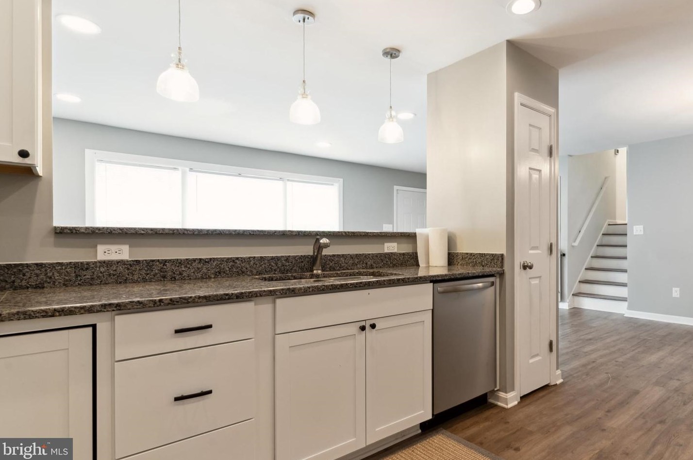 39556 Mason Dr, Mechanicsville MD 20659-2247 exterior