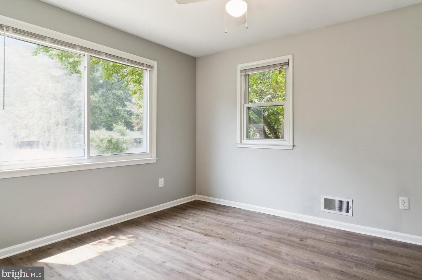 39556 Mason Dr, Mechanicsville MD 20659-2247 exterior