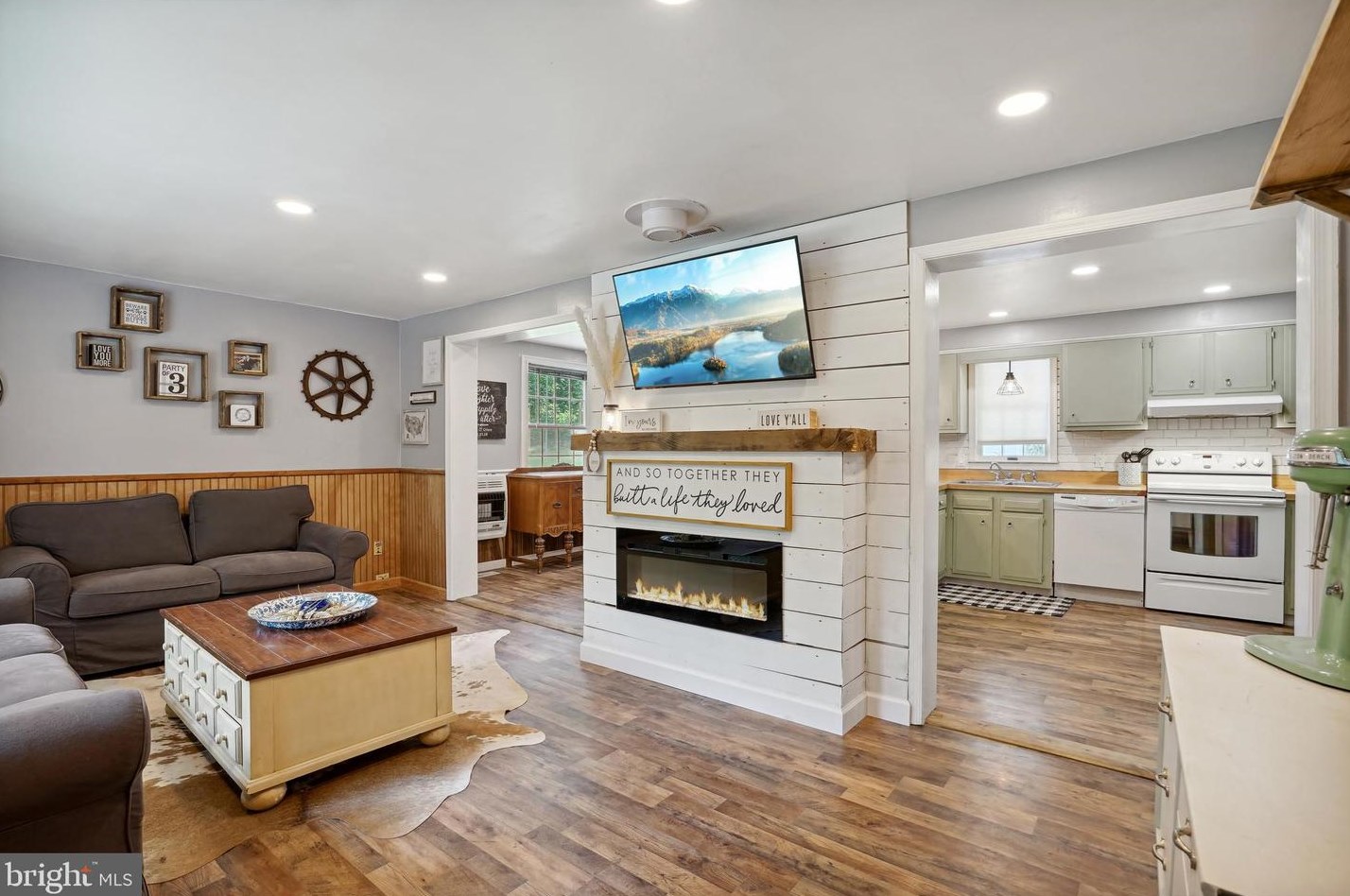 37694 Dogwood Ct, Mechanicsville, MD 20659