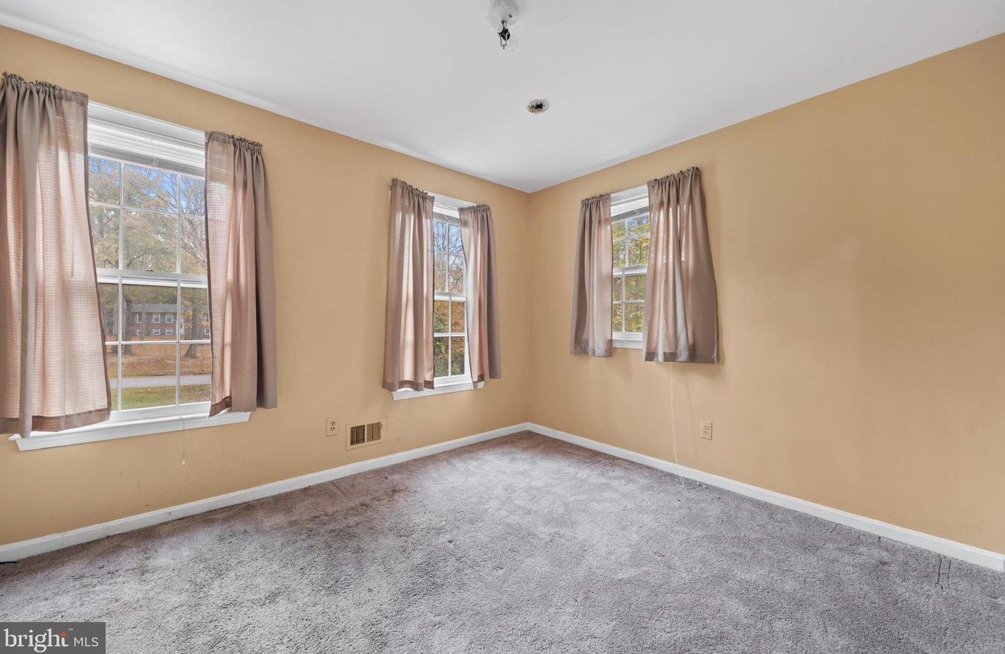 29725 Vincent Cir, Mechanicsville MD  20659-2208 exterior