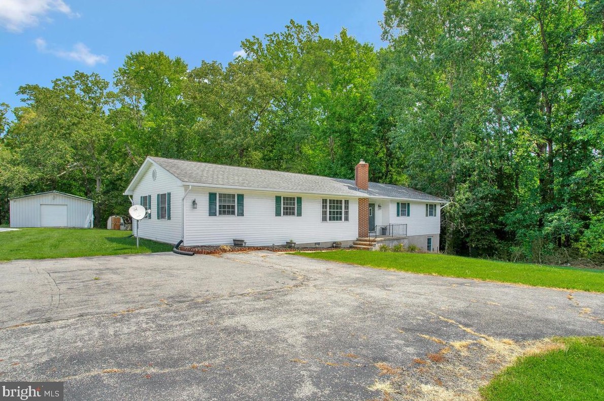 25296 Three Notch Rd, Hollywood, MD 20636