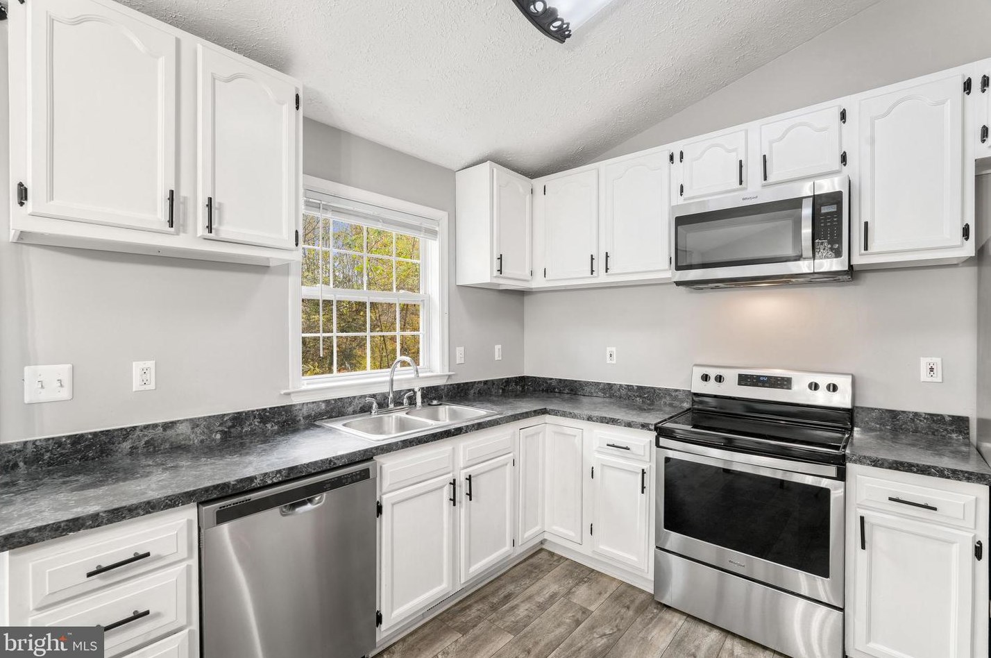 35899 Army Navy Dr, Mechanicsville MD  20659-2931 exterior