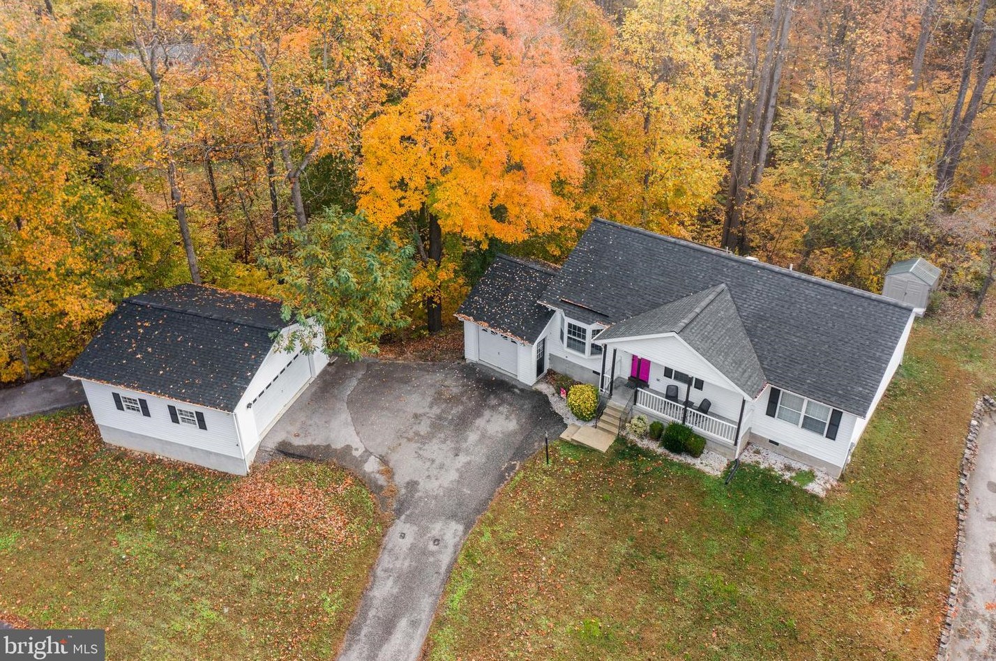 35899 Army Navy Dr, Mechanicsville, MD 20659