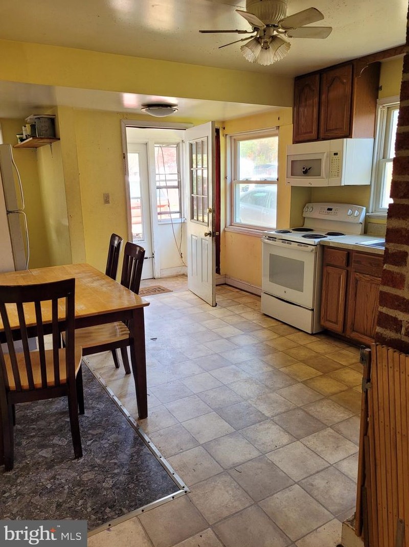 24399 Morgan Rd, Hollywood, MD 20636-2038
