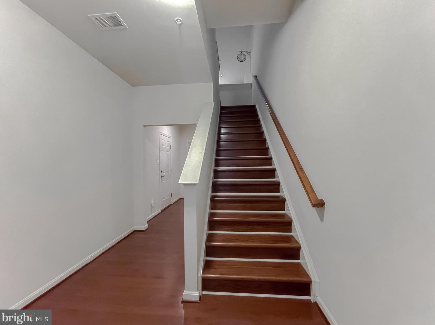 23189 Foxglove St, California, MD 20619