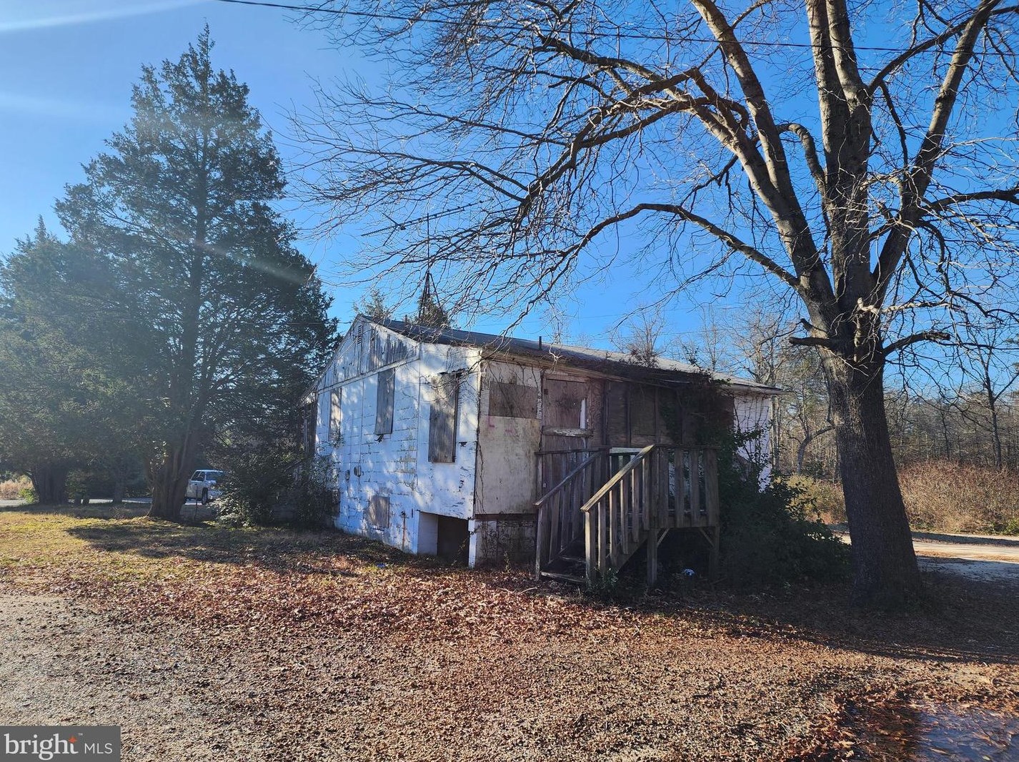 26495 Loveville Rd, Mechanicsville, MD 20659-3805