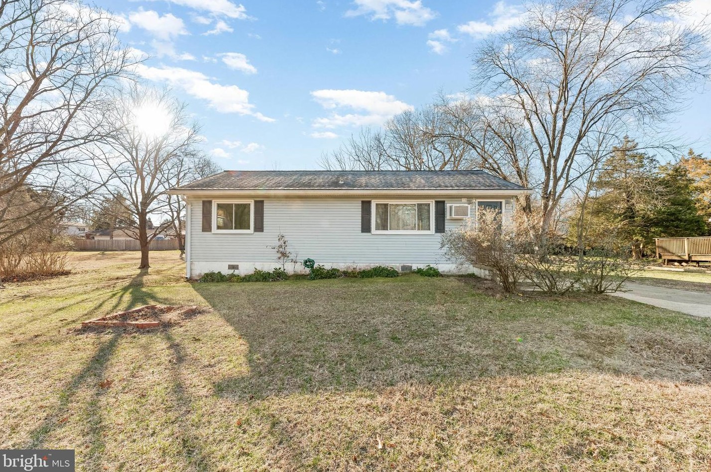 40357 Dockser Dr, Mechanicsville, MD 20659-2463