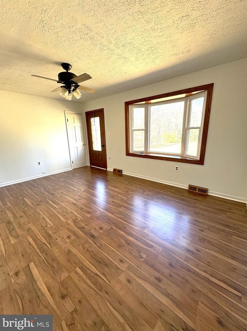 27052 Oxley Dr, Mechanicsville MD 20659-5803 exterior