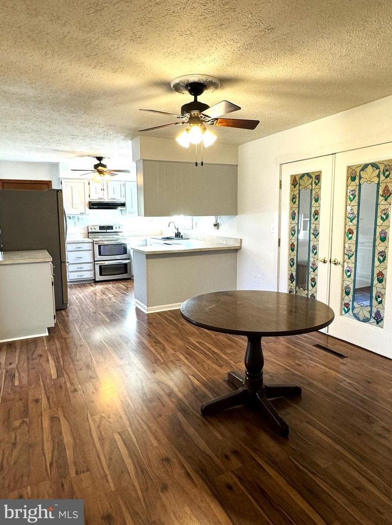 27052 Oxley Dr, Mechanicsville MD 20659-5803 exterior