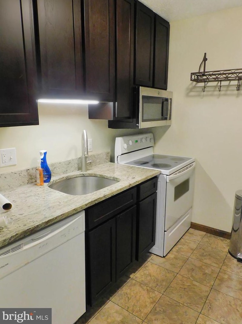 23244 Chestnut Oak Ct Apt 1061, California, MD 20619